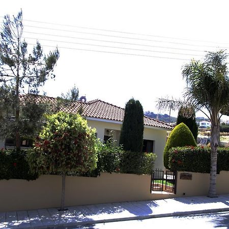 Eve Pissouri Rozaki Villa Zimmer foto