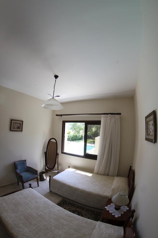 Eve Pissouri Rozaki Villa Zimmer foto